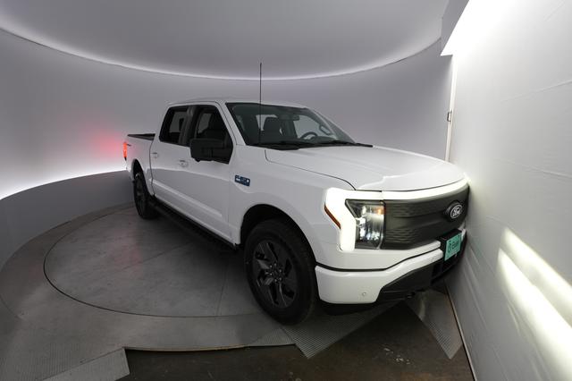 2024 Ford F-150 Lightning — photo 9 of 13