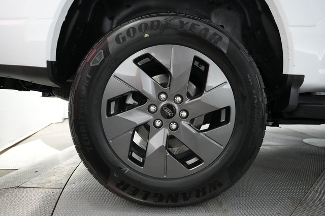 2024 Ford F-150 Lightning — photo 12 of 13