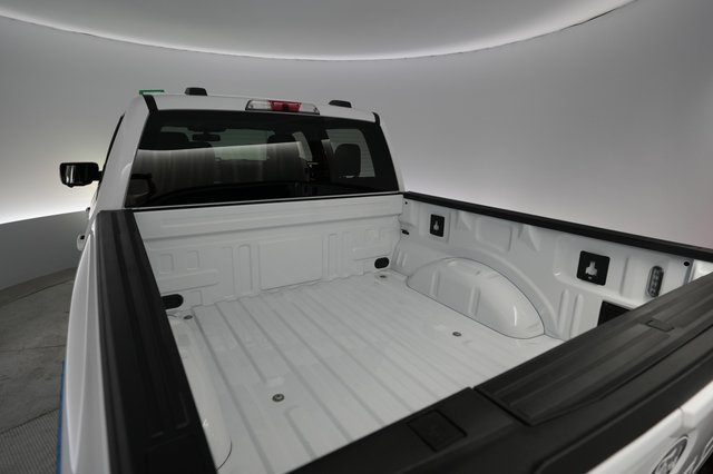 2024 Ford F-150 Lightning — photo 6 of 13