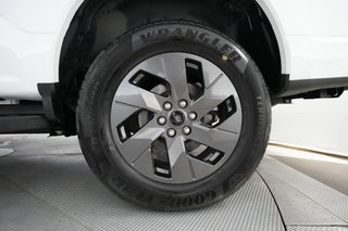 2024 Ford F-150 Lightning — photo 10 of 13