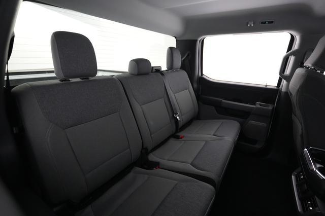 2024 Ford F-150 Lightning — photo 4 of 13