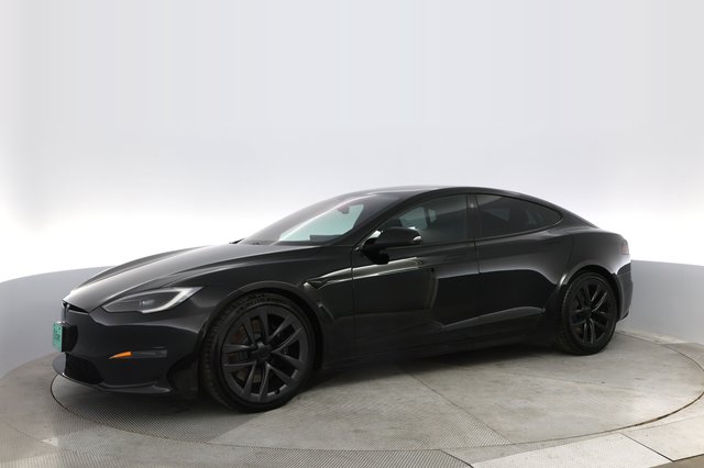 2022 Tesla Model S — photo 14 of 22