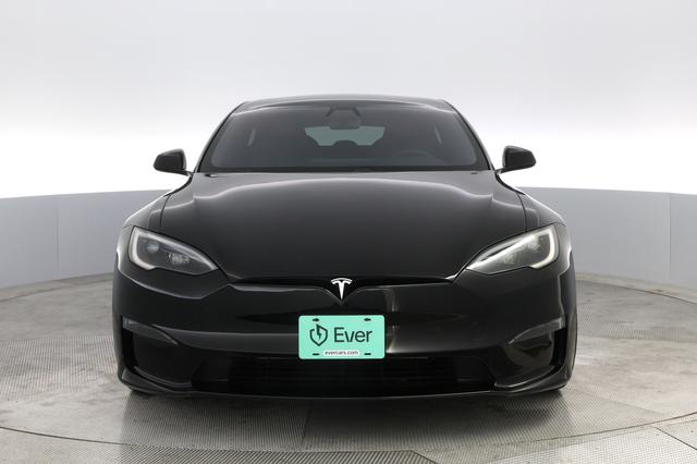2022 Tesla Model S — photo 9 of 22