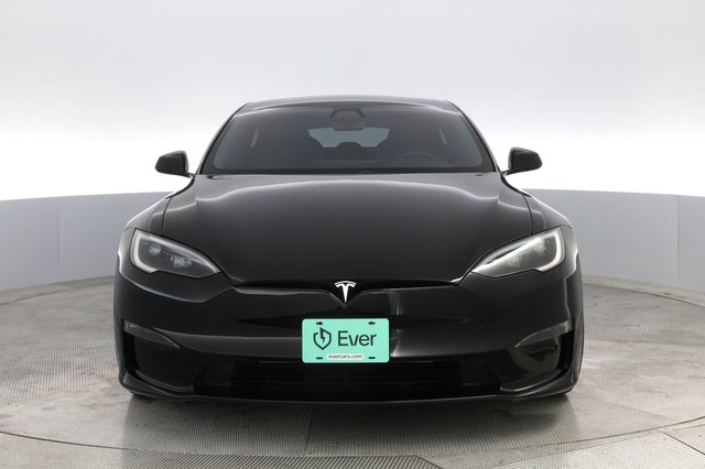 2022 Tesla Model S — photo 9 of 22