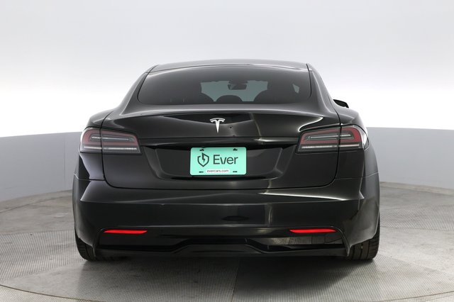 2022 Tesla Model S — photo 12 of 22