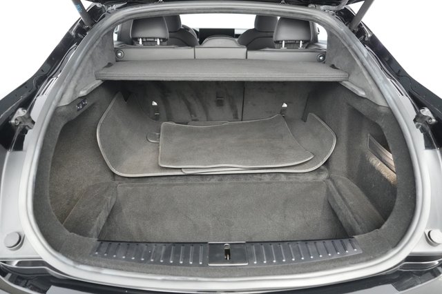 2022 Tesla Model S — photo 6 of 22