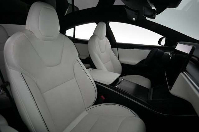 2022 Tesla Model S — photo 19 of 22