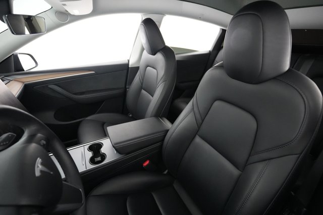 2023 Tesla Model Y — photo 3 of 26