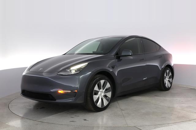 2023 Tesla Model Y — VIN 7SAYGAEE2PF860389