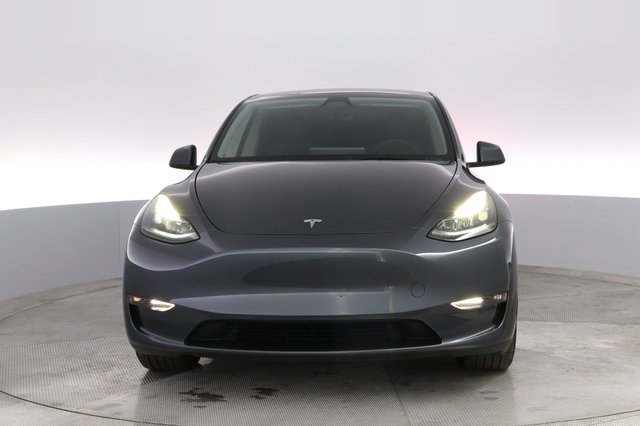 2023 Tesla Model Y — photo 9 of 26