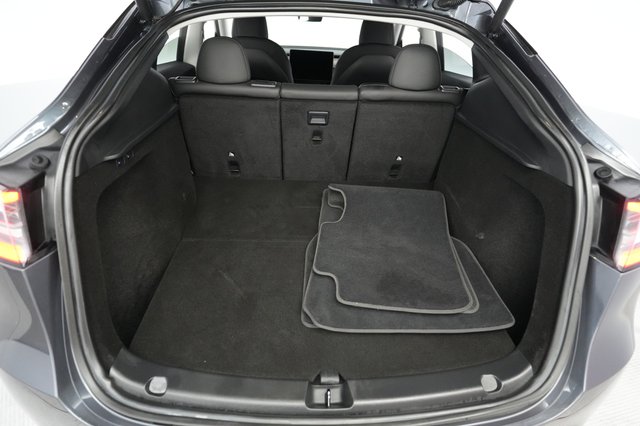 2023 Tesla Model Y — photo 6 of 28