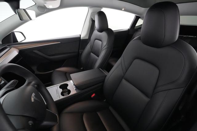 2023 Tesla Model Y — photo 3 of 28