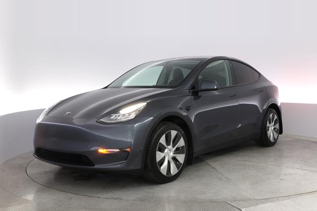 2023 Tesla Model Y — VIN 7SAYGDEE8PF619308