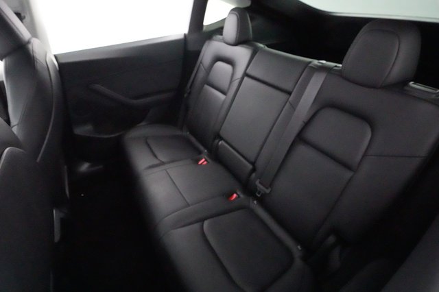 2023 Tesla Model Y — photo 19 of 28
