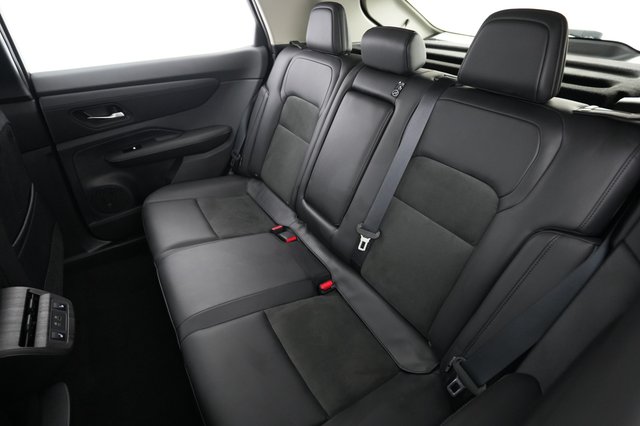 2023 Nissan Ariya — photo 18 of 20