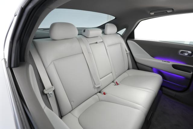 2023 Hyundai IONIQ 6 — photo 4 of 21