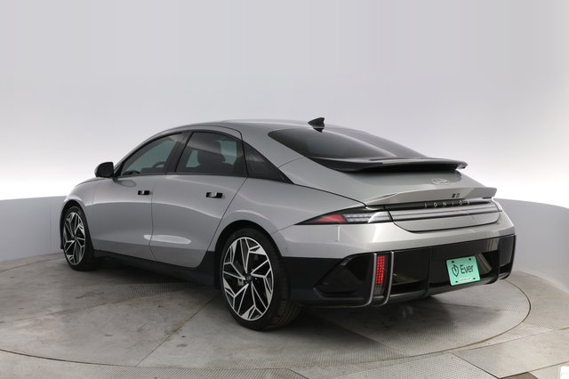 2023 Hyundai IONIQ 6 — photo 13 of 21