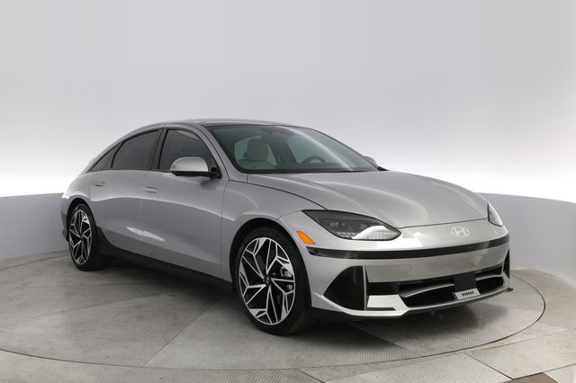 2023 Hyundai IONIQ 6 — photo 10 of 21