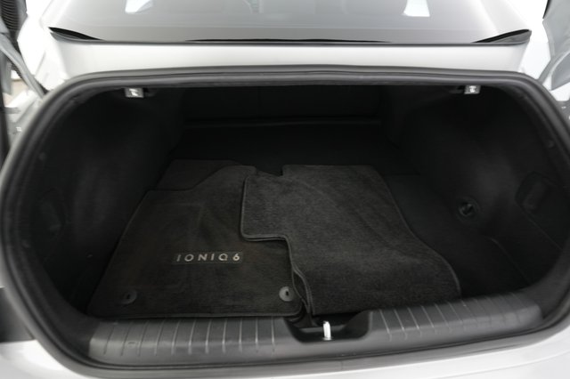 2023 Hyundai IONIQ 6 — photo 6 of 21