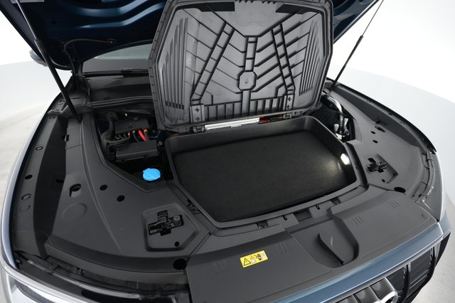 2023 Audi e-tron — photo 21 of 23