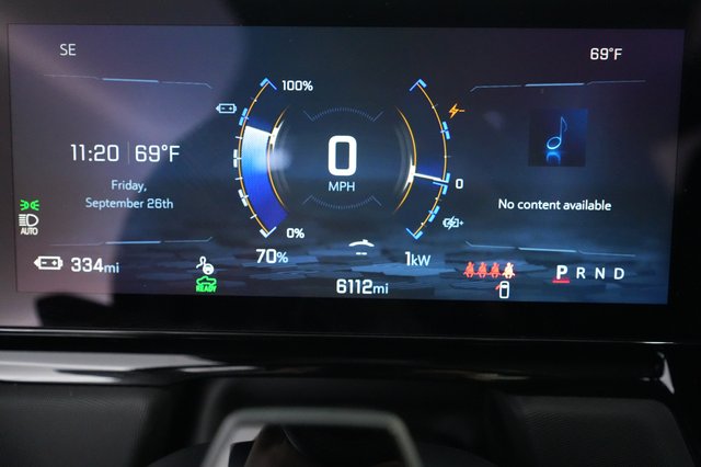 2024 Chevrolet Silverado EV — photo 5 of 16