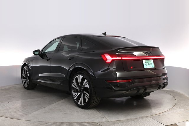 2024 Audi Q8 e-tron — photo 13 of 24