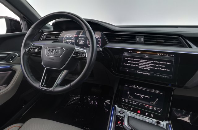 2024 Audi Q8 e-tron — photo 20 of 24