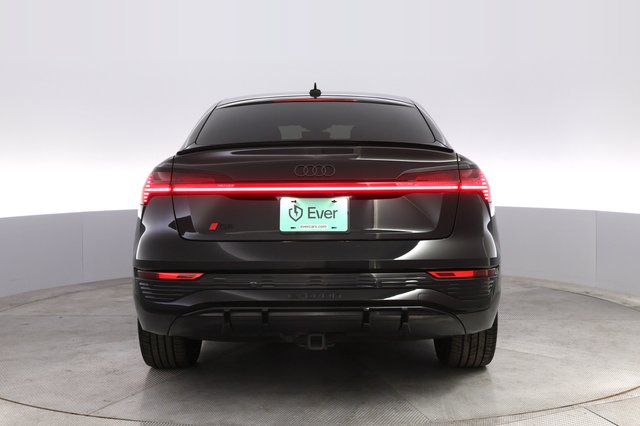 2024 Audi Q8 e-tron — photo 12 of 24