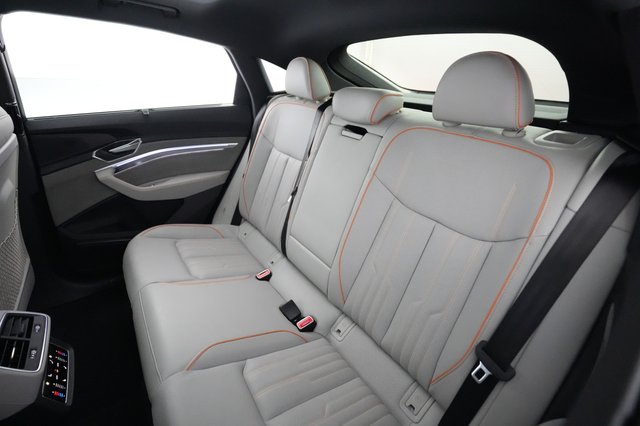 2024 Audi Q8 e-tron — photo 19 of 24