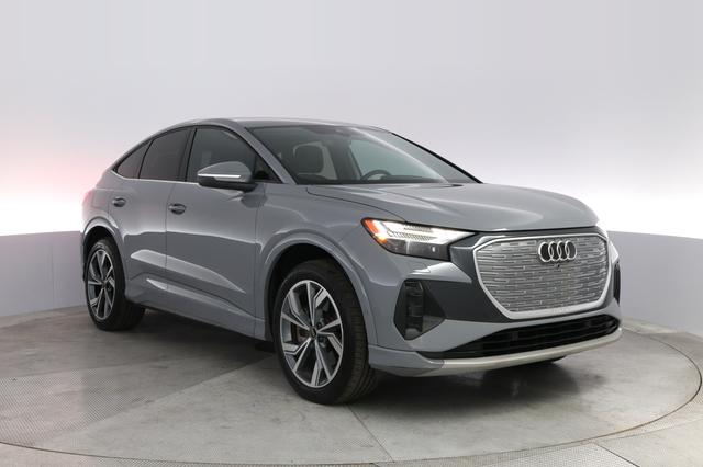 2022 Audi Q4 e-tron — photo 10 of 20