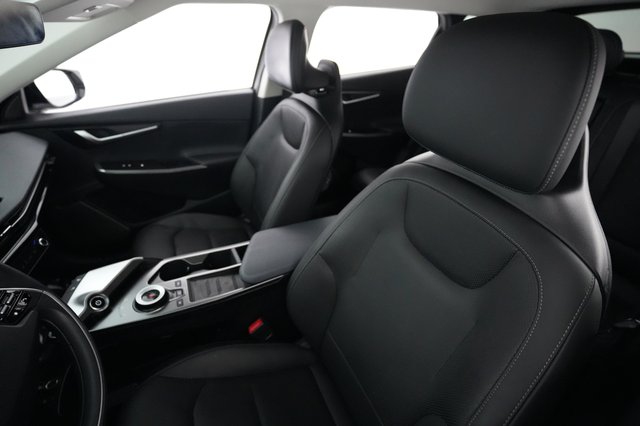 2023 Kia EV6 — photo 3 of 20