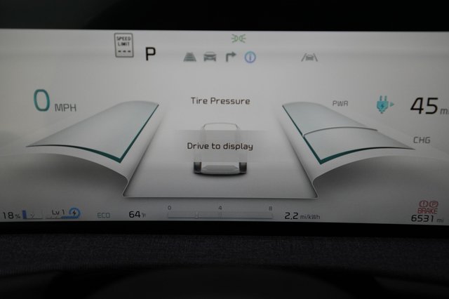 2023 Kia EV6 — photo 5 of 20