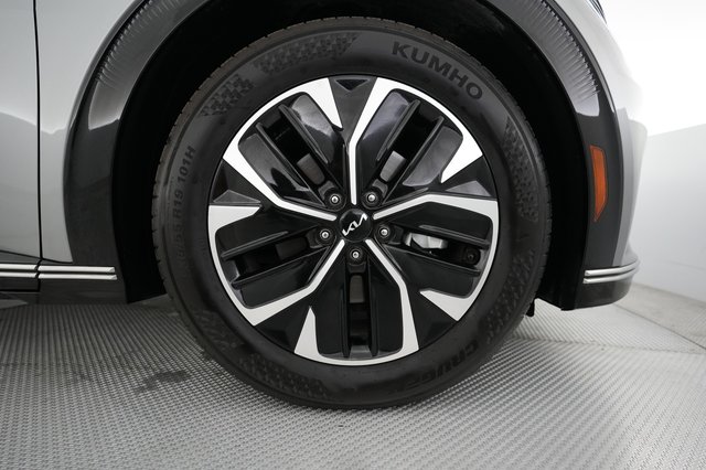 2023 Kia EV6 — photo 15 of 20
