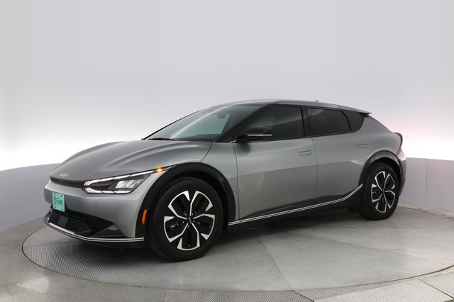 2023 Kia EV6 — photo 13 of 20