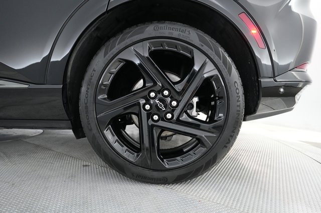 2024 Chevrolet Equinox EV — photo 15 of 21