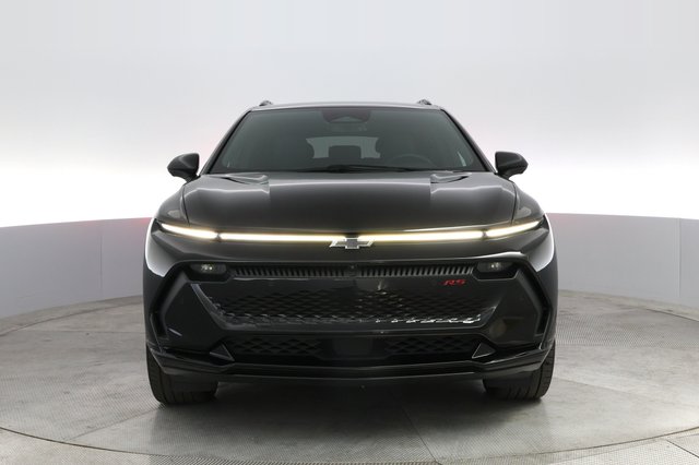 2024 Chevrolet Equinox EV — photo 9 of 21