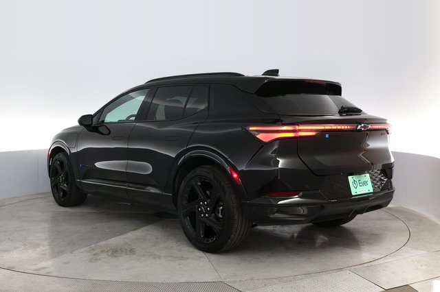 2024 Chevrolet Equinox EV — photo 13 of 21