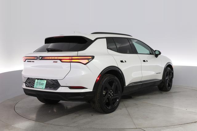 2024 Chevrolet Equinox EV — photo 2 of 23