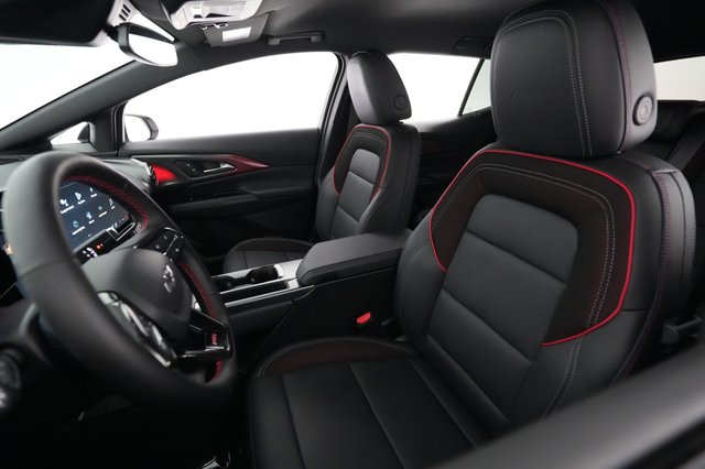 2024 Chevrolet Equinox EV — photo 3 of 23