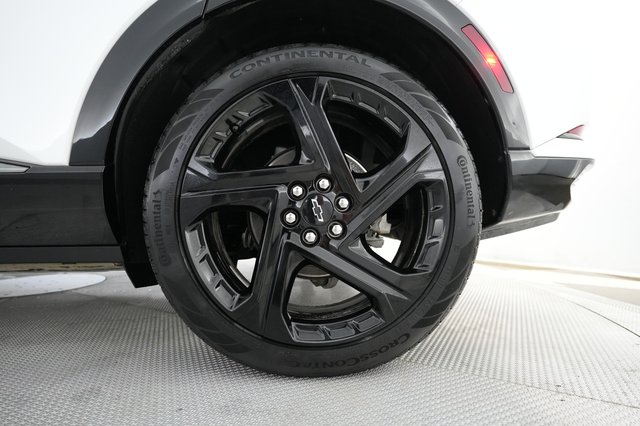 2024 Chevrolet Equinox EV — photo 16 of 23