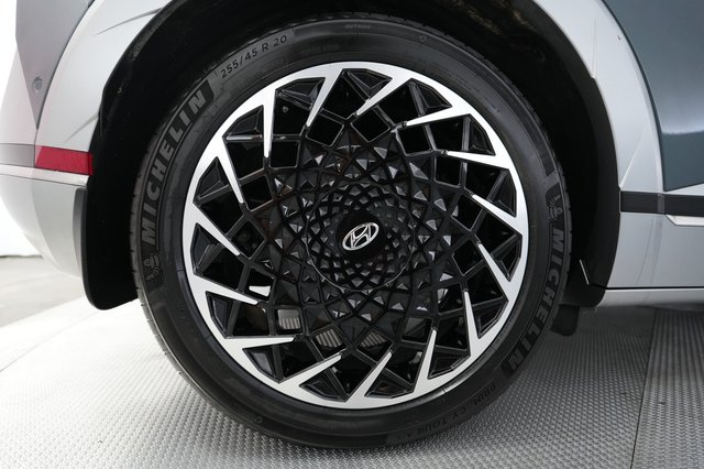 2024 Hyundai IONIQ 5 — photo 17 of 22
