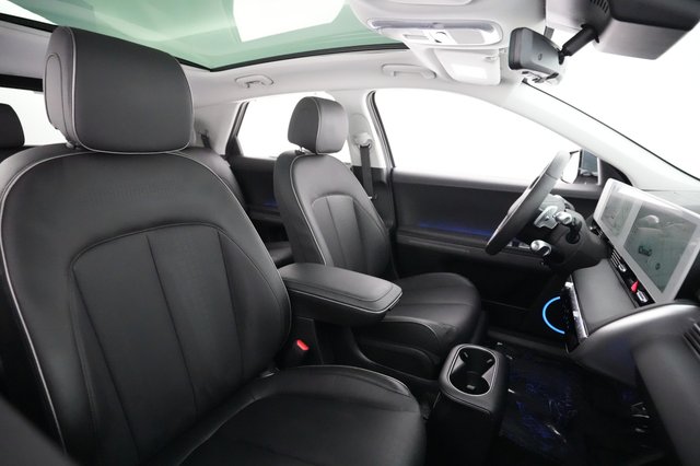 2024 Hyundai IONIQ 5 — photo 18 of 22