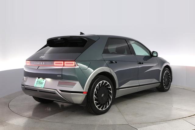 2024 Hyundai IONIQ 5 — photo 2 of 22
