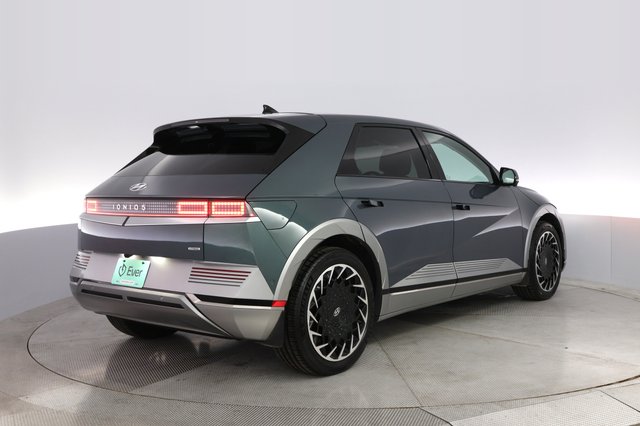 2024 Hyundai IONIQ 5 — photo 2 of 22