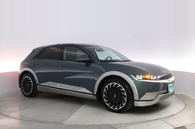 2024 Hyundai IONIQ 5 — photo 11 of 22