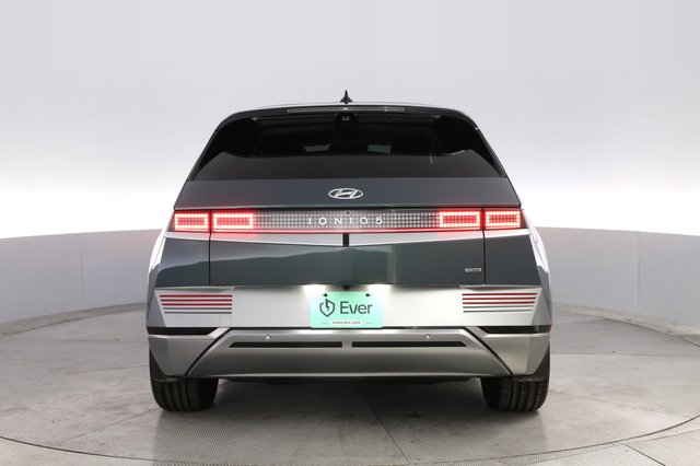 2024 Hyundai IONIQ 5 — photo 12 of 22