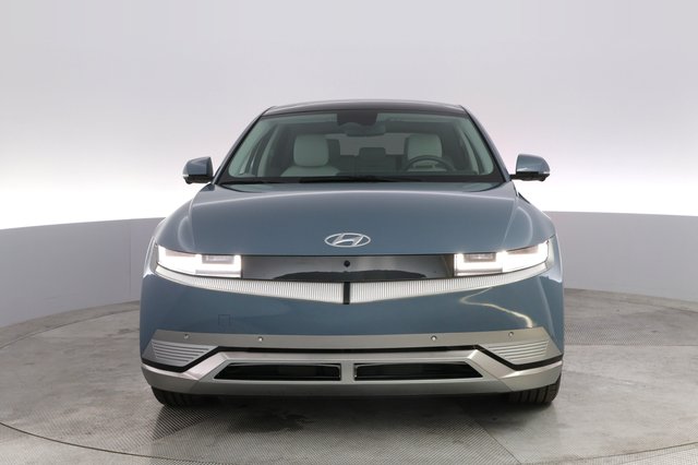2024 Hyundai IONIQ 5 — photo 9 of 24