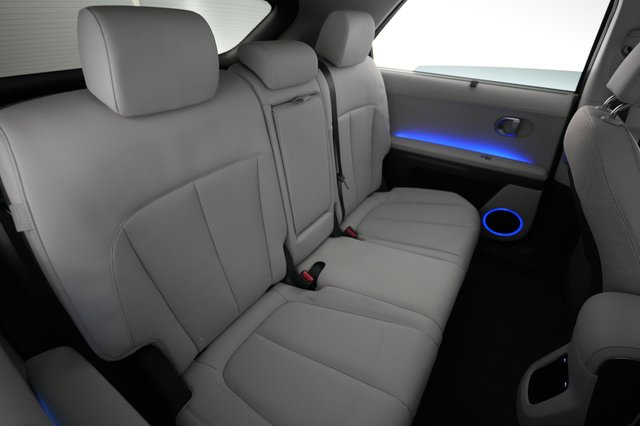 2024 Hyundai IONIQ 5 — photo 4 of 24