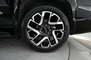 2024 Chevrolet Silverado EV — photo 10 of 17