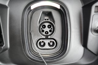 2024 Chevrolet Silverado EV — photo 8 of 17